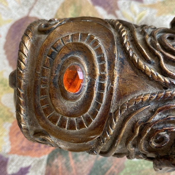 Elephant Figurine - Picture 8 of 14